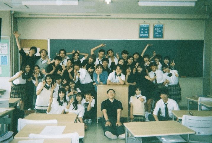 生田絵梨花「素晴らしき哉、先生！」最終回の感想を綴り、メモリアルな集合フォトを公開！