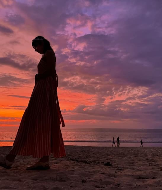 池江璃花子、バリ島でリラックスムード　抜群のスタイルにファン感嘆