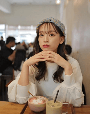 由布菜月、3色の毛糸を混ぜ混ぜしながら編んだ春らしくてお気に入りのニット帽を紹介！