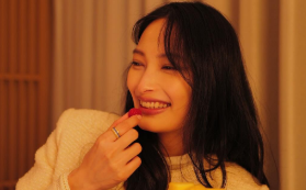 大政絢、34歳の誕生日を報告！「一瞬一瞬を大切に過ごしたい」と感謝の気持ちを綴る