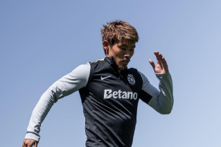 「“すべてを賭ける”覚悟の投稿！」守田英正、復帰の決意表明にファン熱狂！