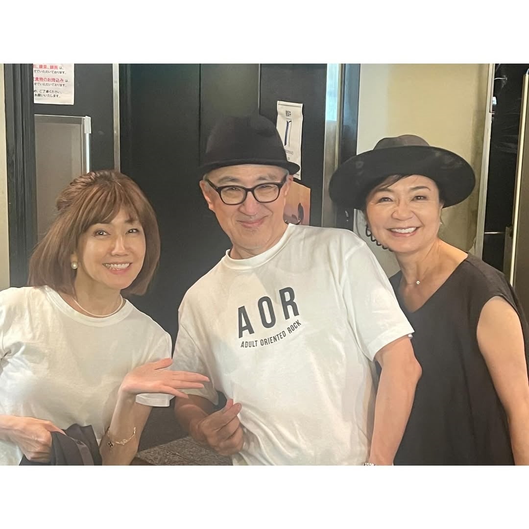 笑顔満開！松本伊代・斎藤久美が共演「AORライブ」にファン歓喜！！