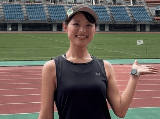 「ナイスランです」美女ランナー、高校生ぶりのトラック練習！レーン内で撮影した美ショットを公開「ちょっと速すぎません？おまけに可愛い」