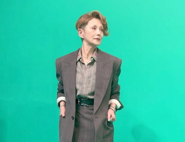 「さすがマリ様」衣装を着こなす夏木マリ、ファンからは憧れの眼差し