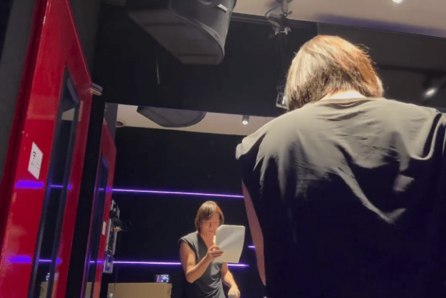 「すっかり歌忘れてる汗」狩野英孝、50TA横浜アリーナに向けて練習！