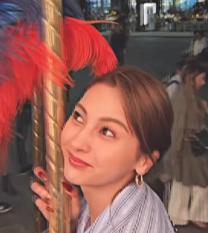 ゆきぽよ、フィレンツェで絶景ショット！メリーゴーランドと美しさが際立つ投稿が話題に！！