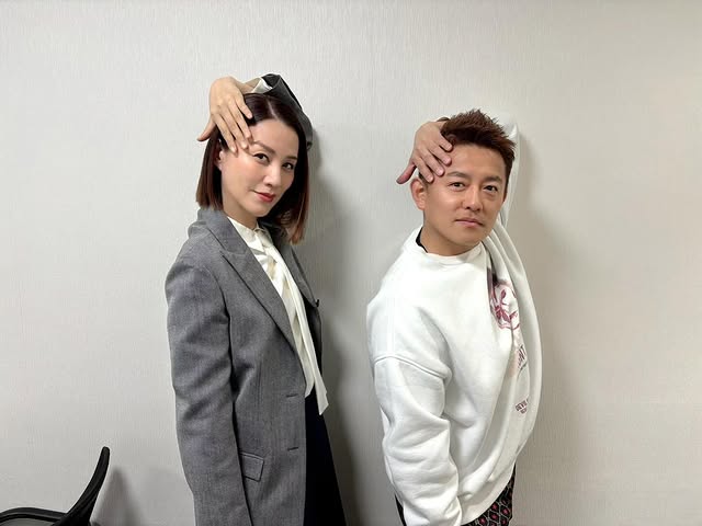 「私の顔を見るや否や… このポーズをしてきて笑」遼河はるひ、あの人気芸人と