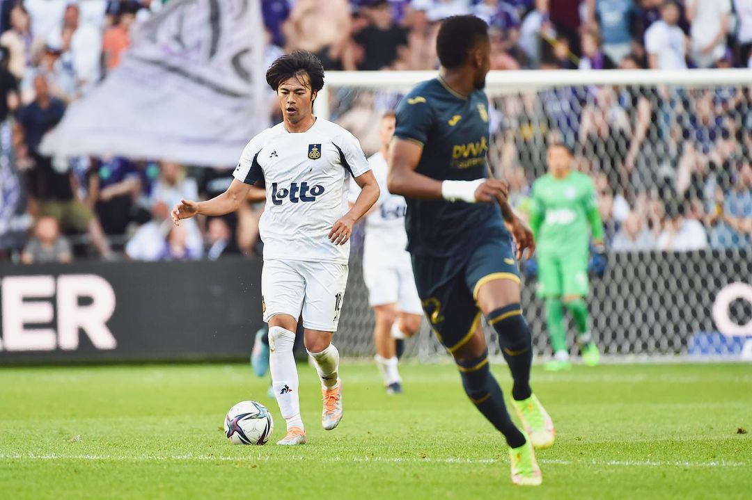 三笘薫がチームのリーグ2位決定＆来季CL予選出場権獲得を報告🎉⚽️