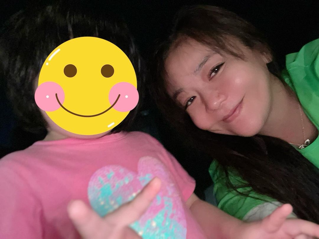 華原朋美が家族とグランピングを満喫！母親&4歳息子の2S披露「#超絶幸せ」