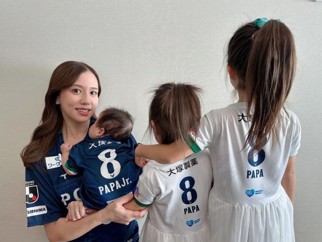 「最後に徳島を選んでくれてありがとう」サッカー柿谷曜一朗の妻・丸高愛実、徳島ライフ終了のお知らせでファンから感謝の声が続々！