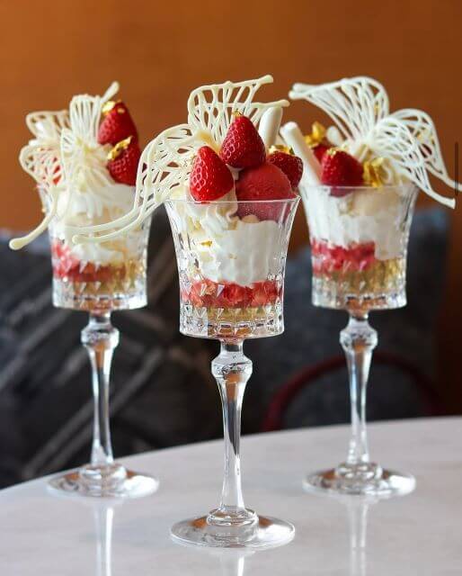 美しすぎるデザート…山田菜々がシェアした芸術的パフェ