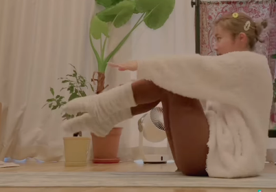 話題の美女タレント、TikTokで流行りのトレーニングに悶絶！「笑うしかない」と嘆きファン驚愕「これはきつそう」