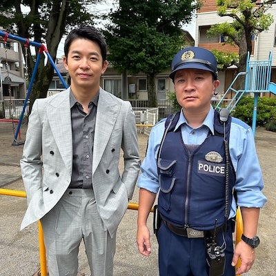 俳優・濱田岳が警察に⁉︎ 仲野太賀との2ショットが話題に