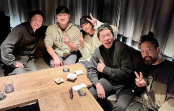 上田竜也、甘えまくりの豪華食事会にファン歓喜！