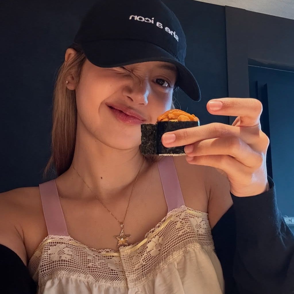 BLACKPINKのリサがほぼスッピン＆変装なしで東京旅行を満喫！「いつの間に来てたの？」とファン感嘆