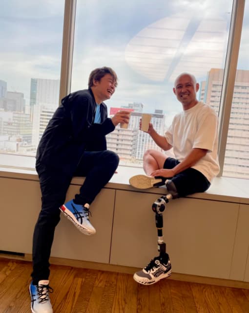 香取慎吾「レジェンドパラアスリート」との対談報告！笑顔の2Sが話題