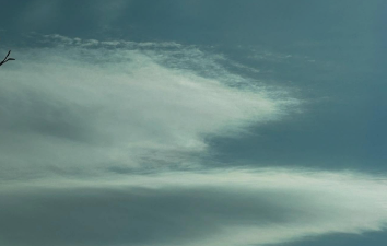 安田成美、久しぶりのUFO雲を目撃！「自然が織りなす不思議な瞬間」