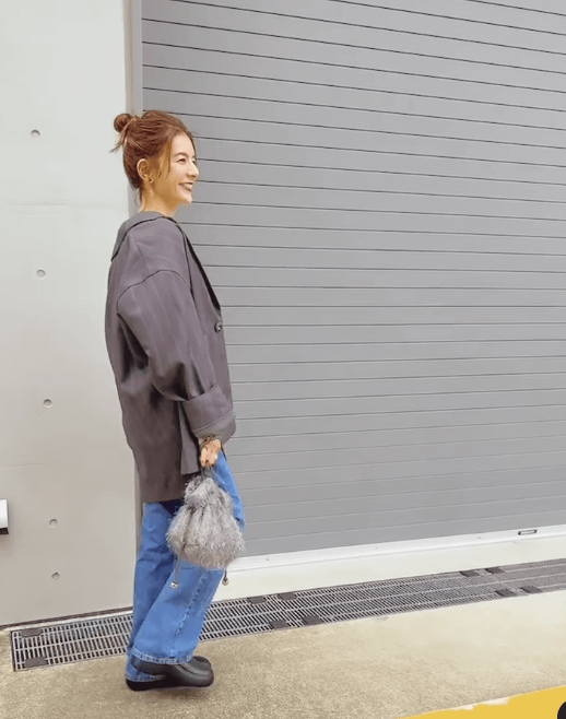 スザンヌ、カジュアルな秋コーデで魅力発揮「曜日ごとに異なる雰囲気を楽しむ」