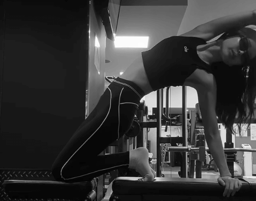 「スタイル良すぎて可愛い！」美腸プランナー、”クールすぎる”トレーニングムービーを公開！ファン見惚れる