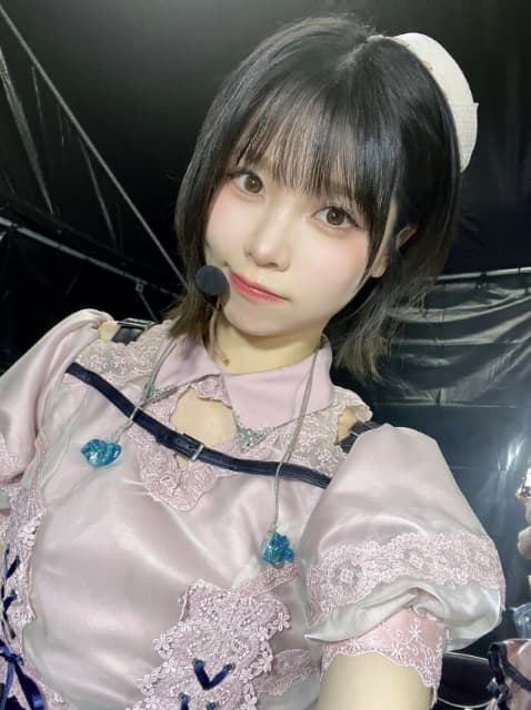 「新衣装はつ自撮り写真です」声優・Liyuuの新衣装に可愛いの声