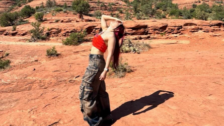 IYO SKYが絶景セドナで感動の瞬間をシェア！ファンからは「芸術」「レジェンド」と絶賛の嵐