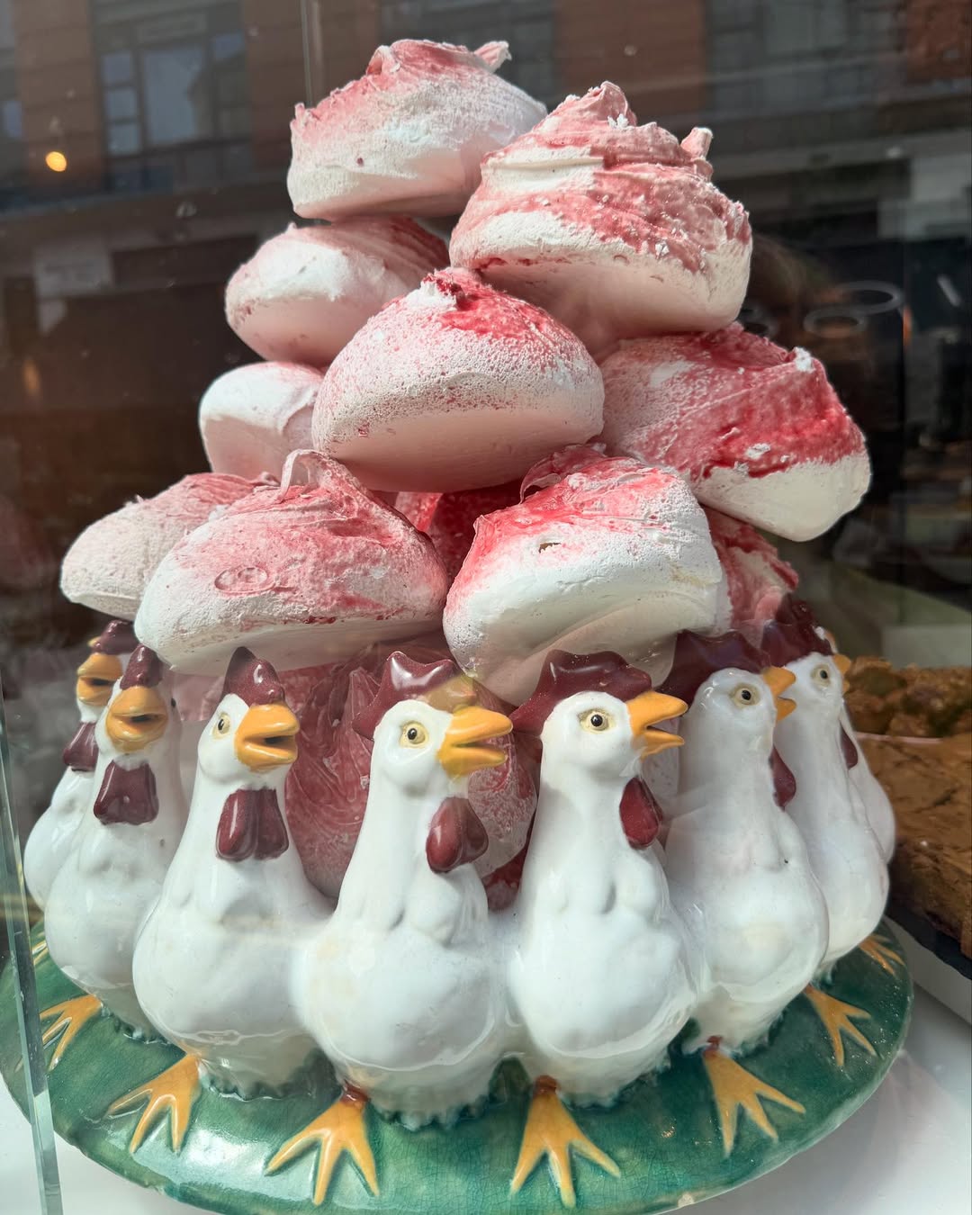 桃井かおりが〇〇のウィンドウディスプレイに癒される！