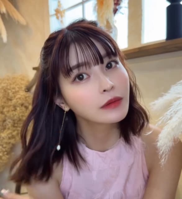 お姉さん感強すぎ！？グラドル・岸明日香 ファン絶賛の動画を披露！