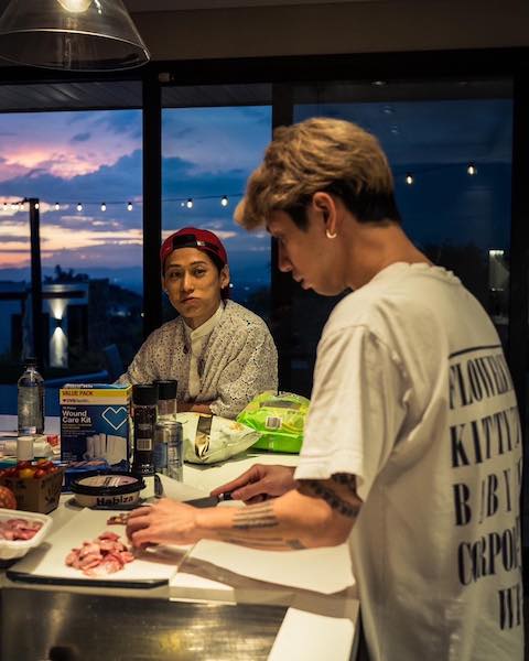 Takaシェフ、尊敬する音楽の先輩に料理を振る舞う🎶🍳「素敵な時間を過ごして良かったね✨🥰✨」