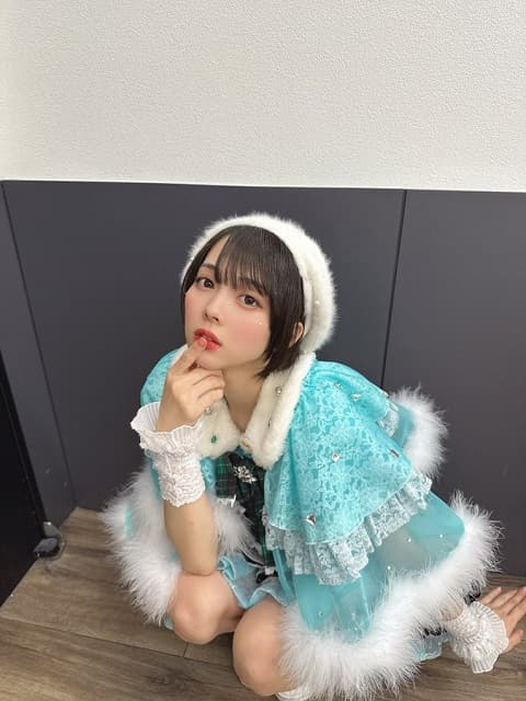 黙っていれば国宝級!? 美人アイドルがNEW自己紹介とともに妖艶ショットを公開！