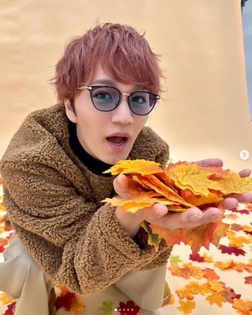 アイドル 神山智洋 お茶目な一面を披露！「紅葉見に行こうよう」