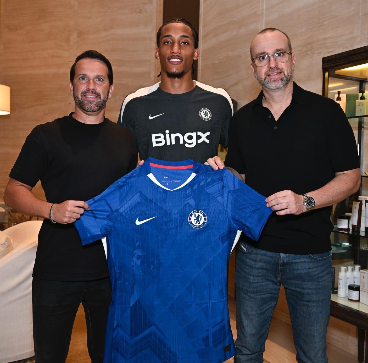 「優勝のために来た」ジョアン・ペドロのチェルシー加入を発表　移籍後初ショットが話題に