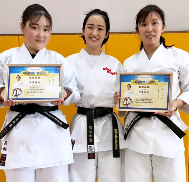 空手家・清水希容がプライベートセミナーを開催し子供たちに熱く指導！？