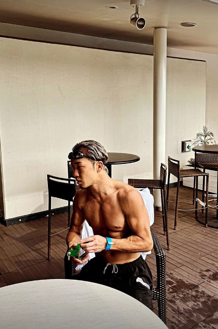 決戦まであと4日。強靭的な肉体を公開