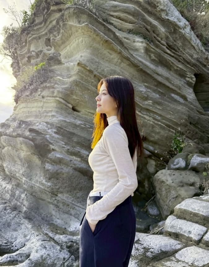 永瀬莉子のキメ顔と笑顔のギャップにファンも驚きの声をあげる