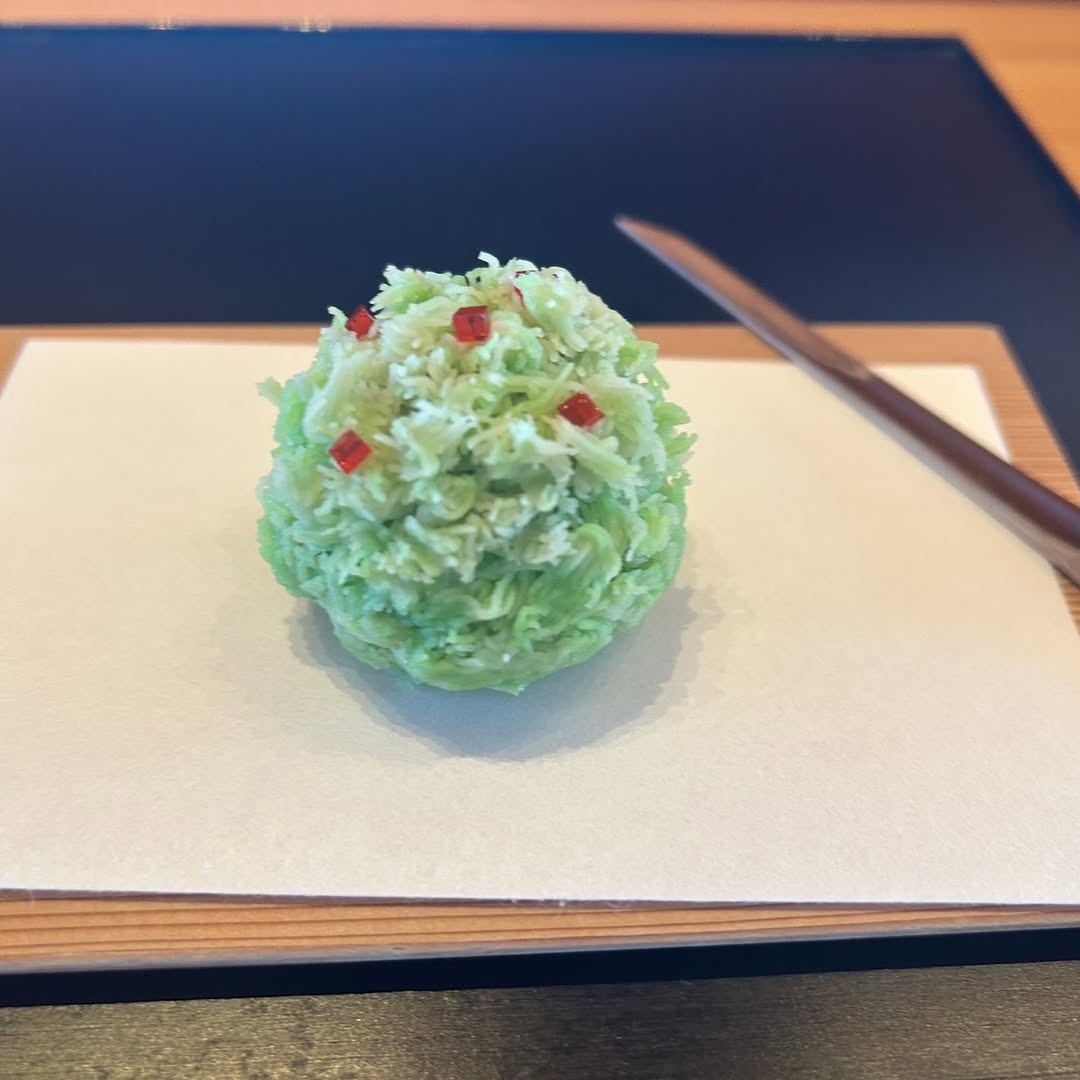 ハイヒール・モモコ、目の前で職人さんが作った〇〇を堪能！