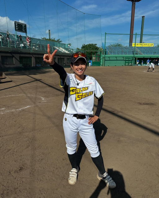 "女子野球界のパイオニア"片岡安祐美、試合ダブルヘッダーこなし弾けるスマイル「やーーーやりきった！！！」