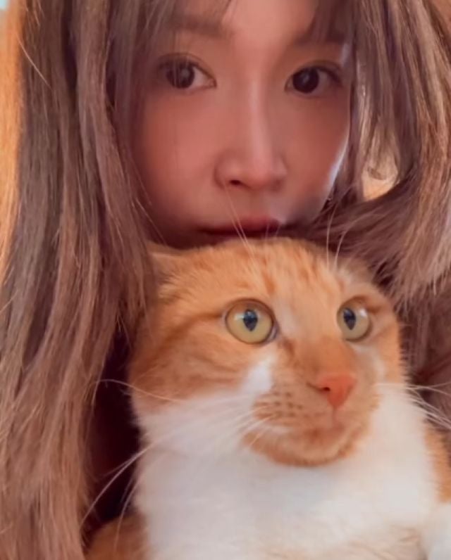 動物たちに負けない可愛さ！紗栄子が最近の様子をファンにシェア