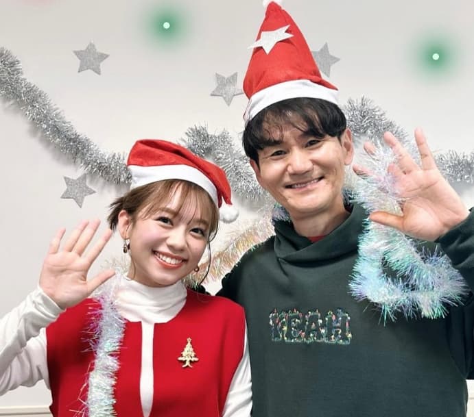 日本テレビ・浦野モモアナ、ヒルナンデス出演メンバーとのクリスマスショットを披露