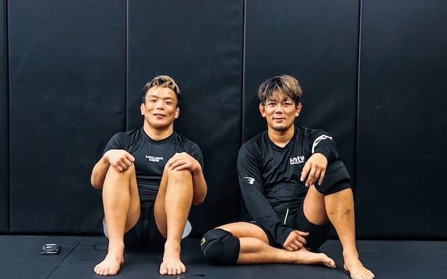 皇治が最新の練習を公開！「嬉しいツーショットです」の声続々！