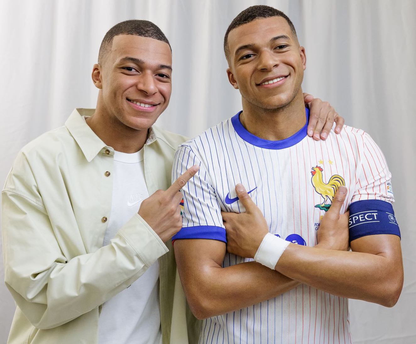 エムバペに双子！？隣に写る謎の男性にファン注目