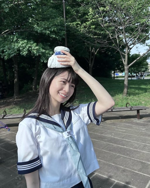 「セーラー服似合ってる」話題沸騰ドラマ出演の若手女優がセーラー服姿を披露