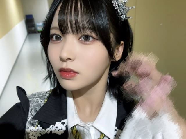 「手が絡まった……？」激カワアイドルがリリイベ後に投稿した写真にファン困惑