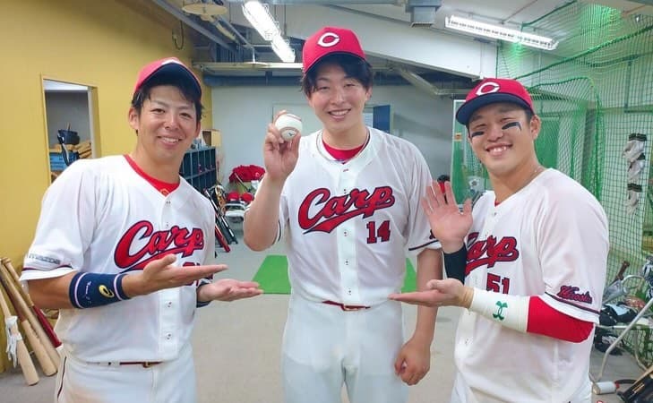 広島・小園海斗が24歳の誕生日を迎えたことを報告「すごいプレゼントをいただきました！」