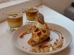 森保まどか、仲良し友人とカフェタイム！「趣味話で盛り上がりました」