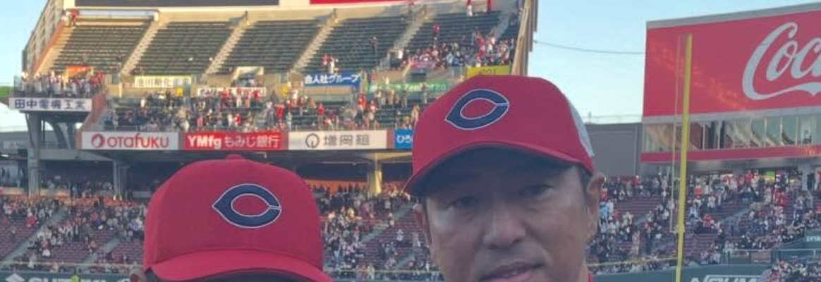 元広島・高橋慶彦、後輩2人とのツーショット写真を披露