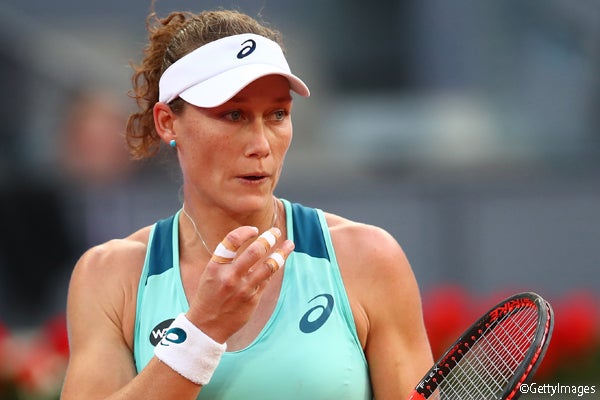  前年優勝のストーサーは左手首の故障で準々決勝を棄権 [ストラスブール国際] 