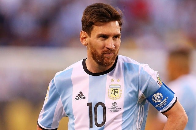 リオネル メッシ アルゼンチン代表引退を表明 私の役目は終わった サッカー スポーツブル スポブル