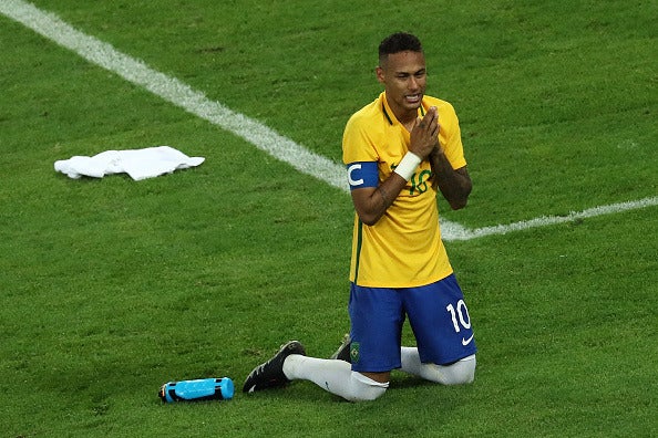 ネイマール マルセロらブラジル代表選手とダンス披露 サッカー スポーツブル スポブル