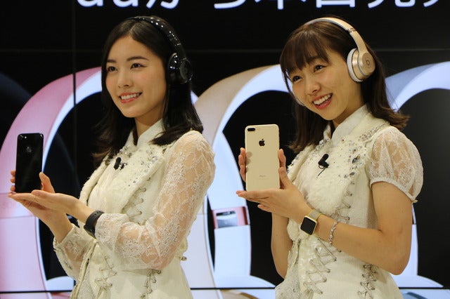 auのiPhone7発売記念イベントにSKE48の5人が登壇（2016年9月16日）撮影：山本有莉