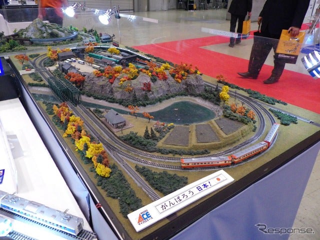 マイクロエース(第56回全日本模型ホビーショー、9月23日)〈撮影 高木啓〉